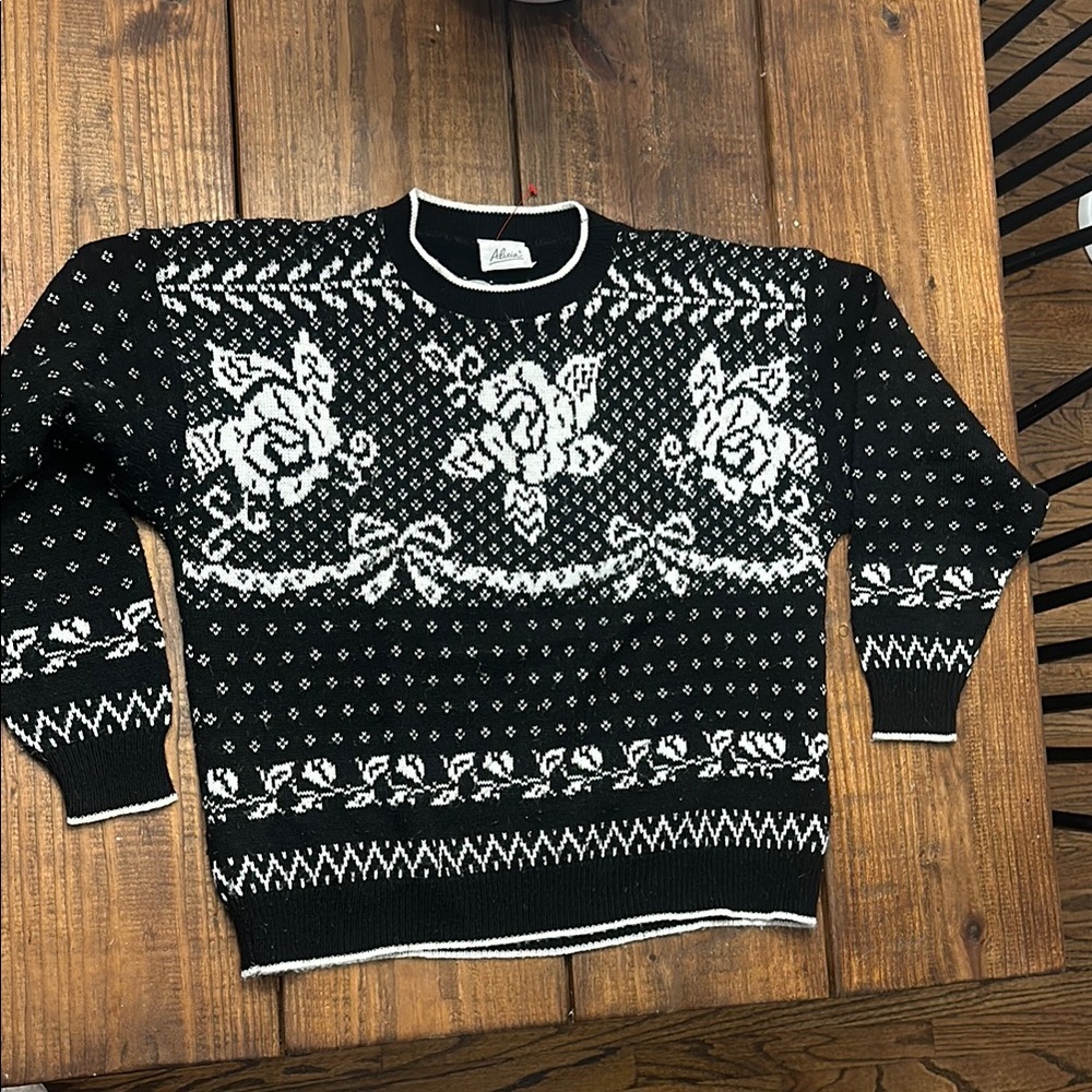 Vintage Black and White Floral Sweater